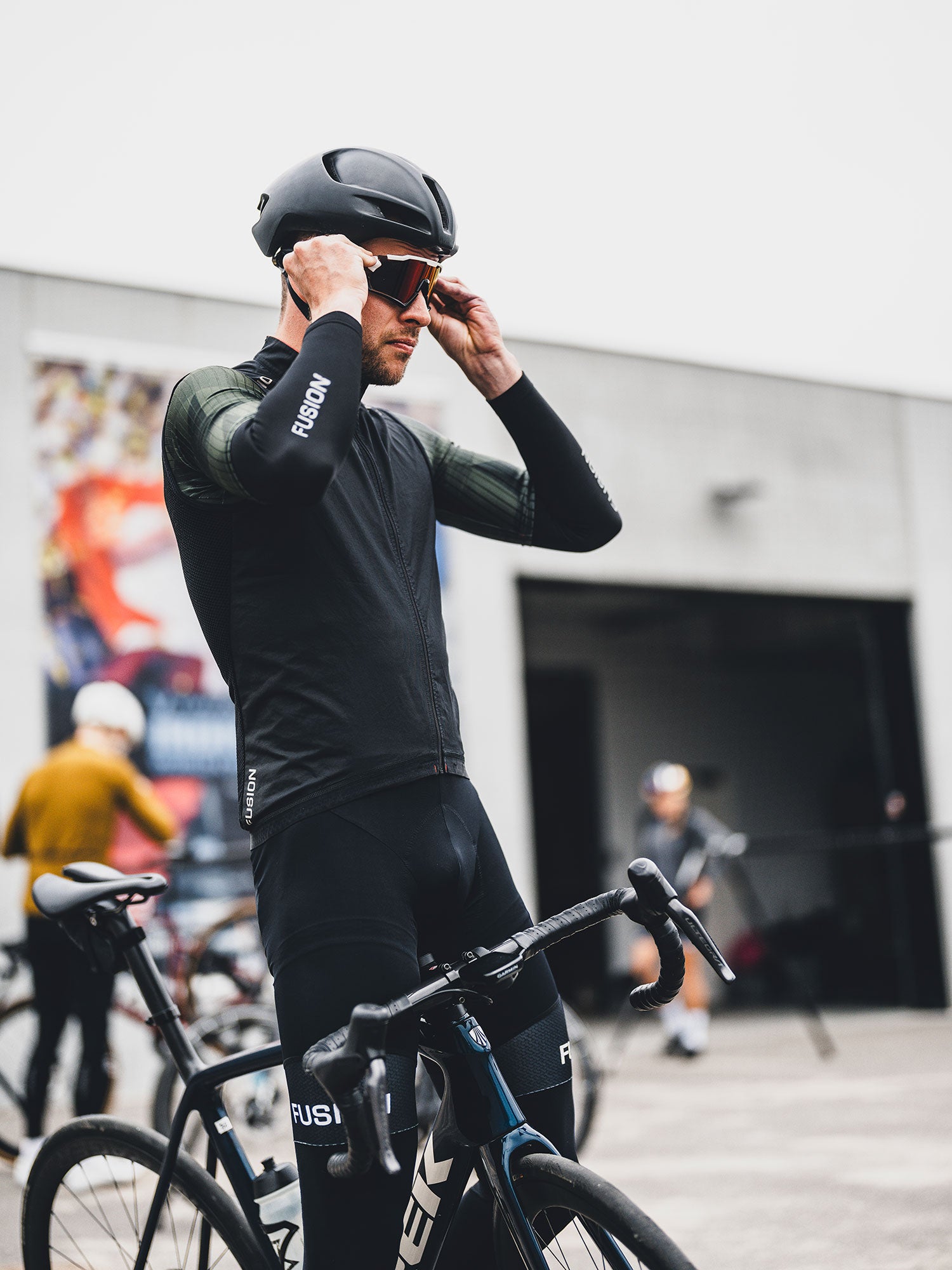 8774819